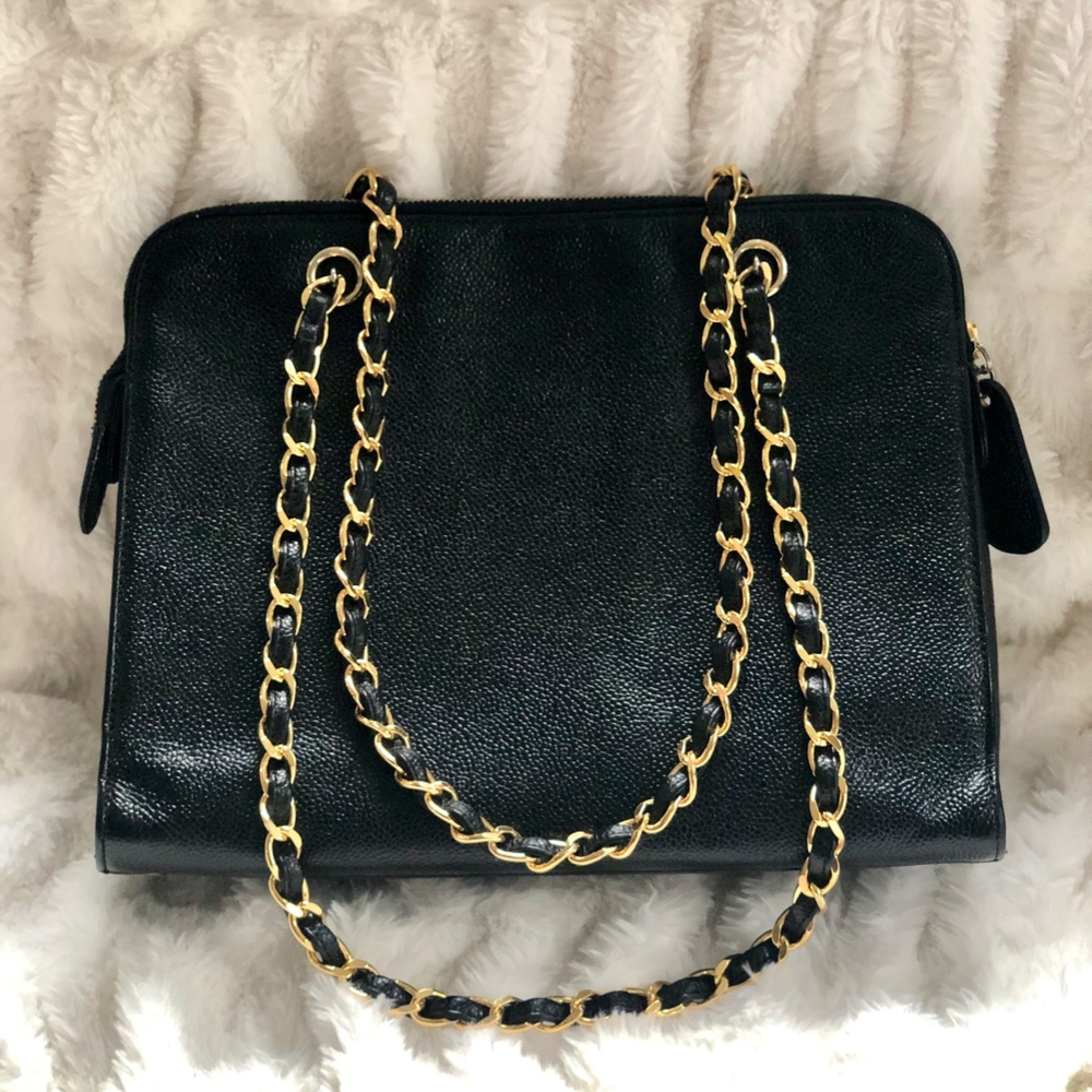 SOLD - Chanel Vintage Caviar Shoulder Bag - Picture 2 of 7